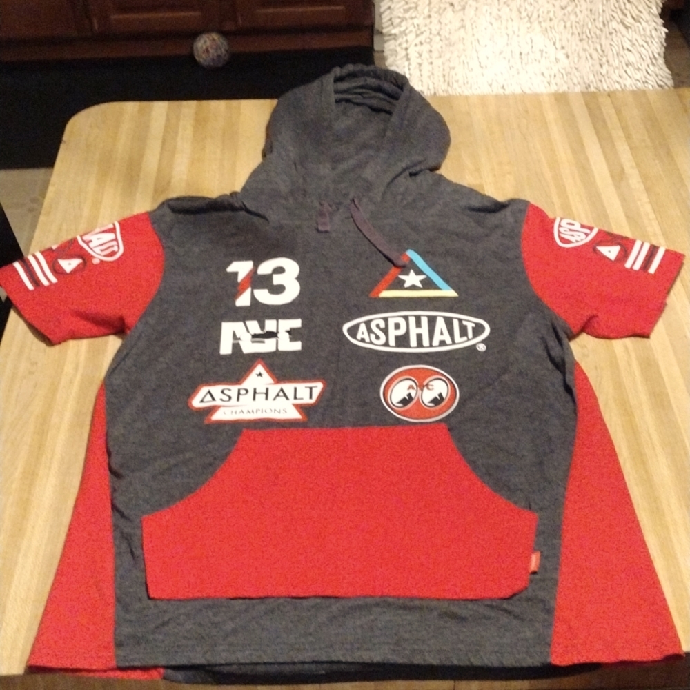 Asphalt Hoodie Tee